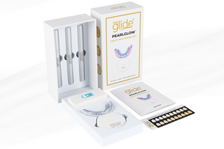 One Glide® PearlGlow™ Teeth Whitening Kit